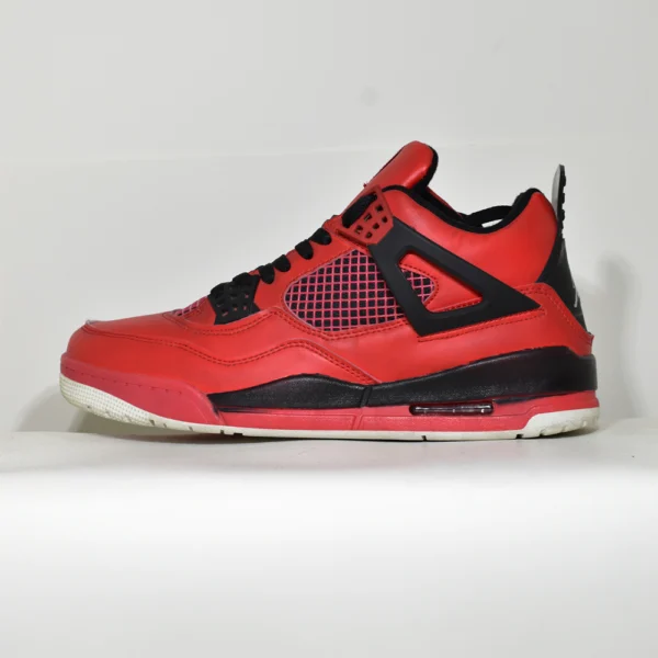 Jordan 4 – Rojo Eco