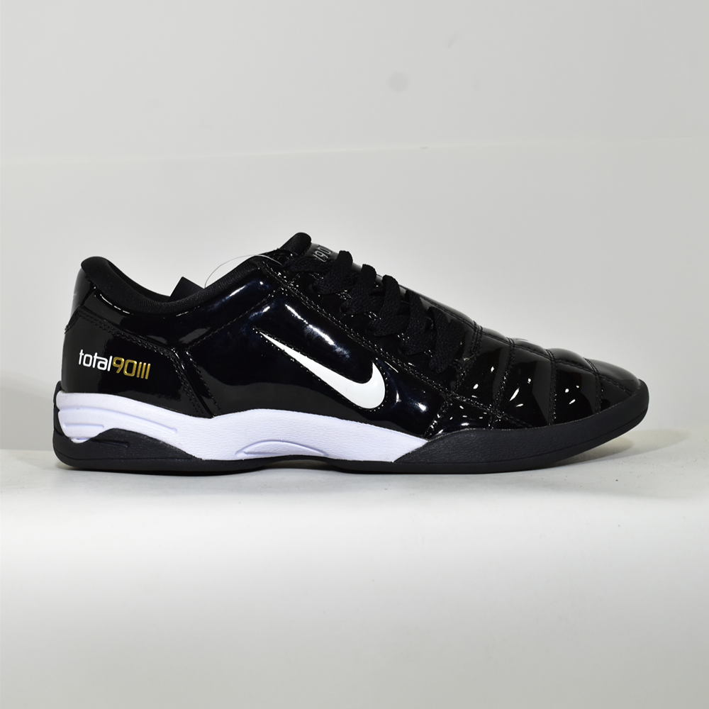 Nike Total 90 - Negro Charol
