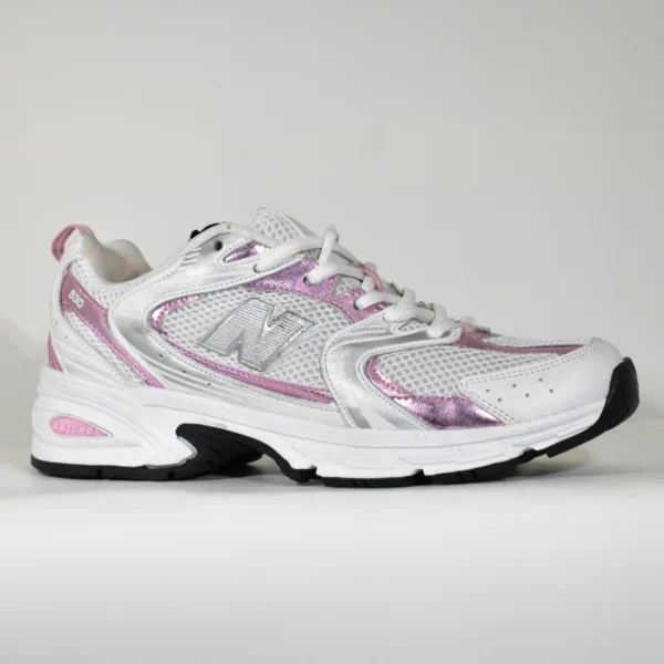 New Balance 530 – Blanco Rosa Plata