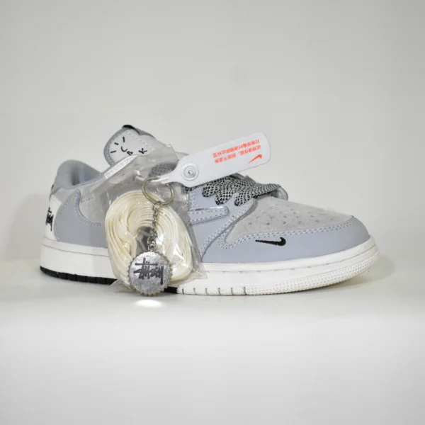Jordan 1 – Gris