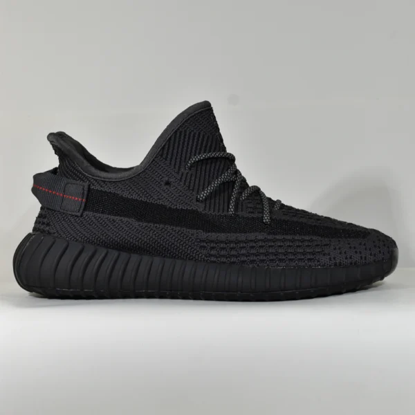 Yeezy 350 – Gris Negro