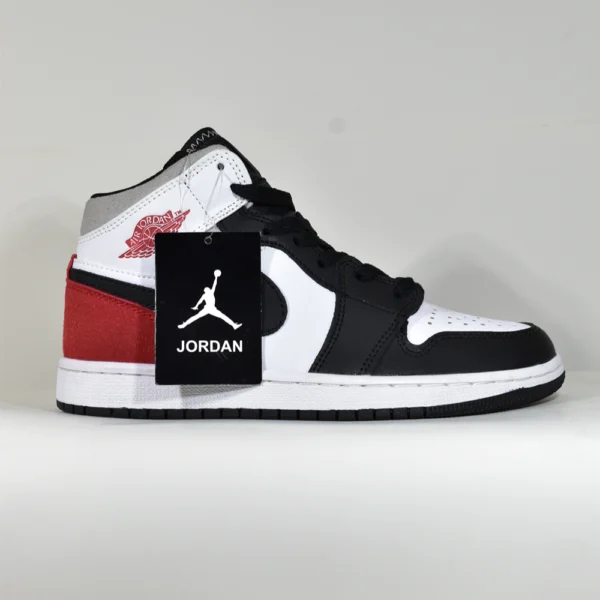 Jordan 1 – Blanco Negro Rojo