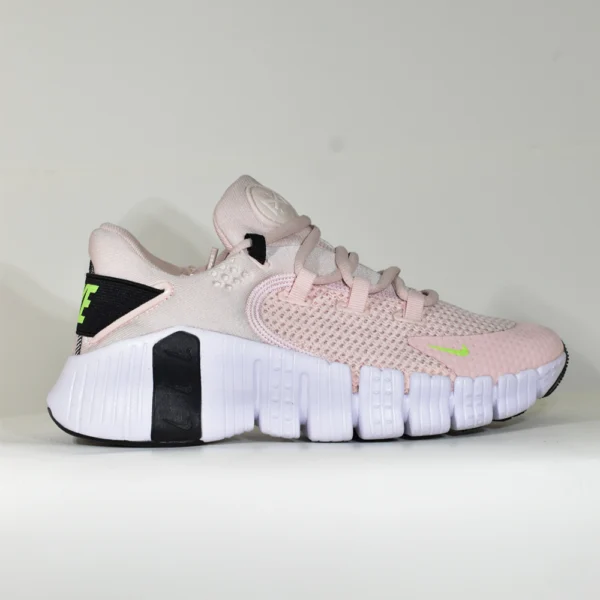 Nike Metkon – Rosa Pastel