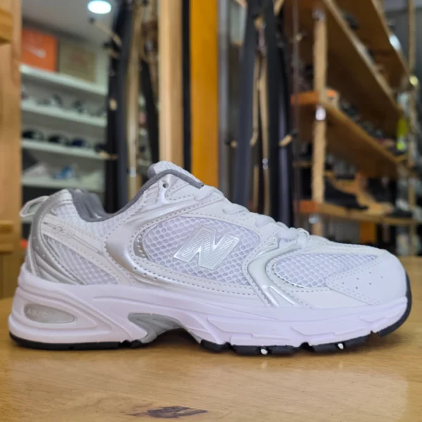 New Balance 530 - Gris Plata